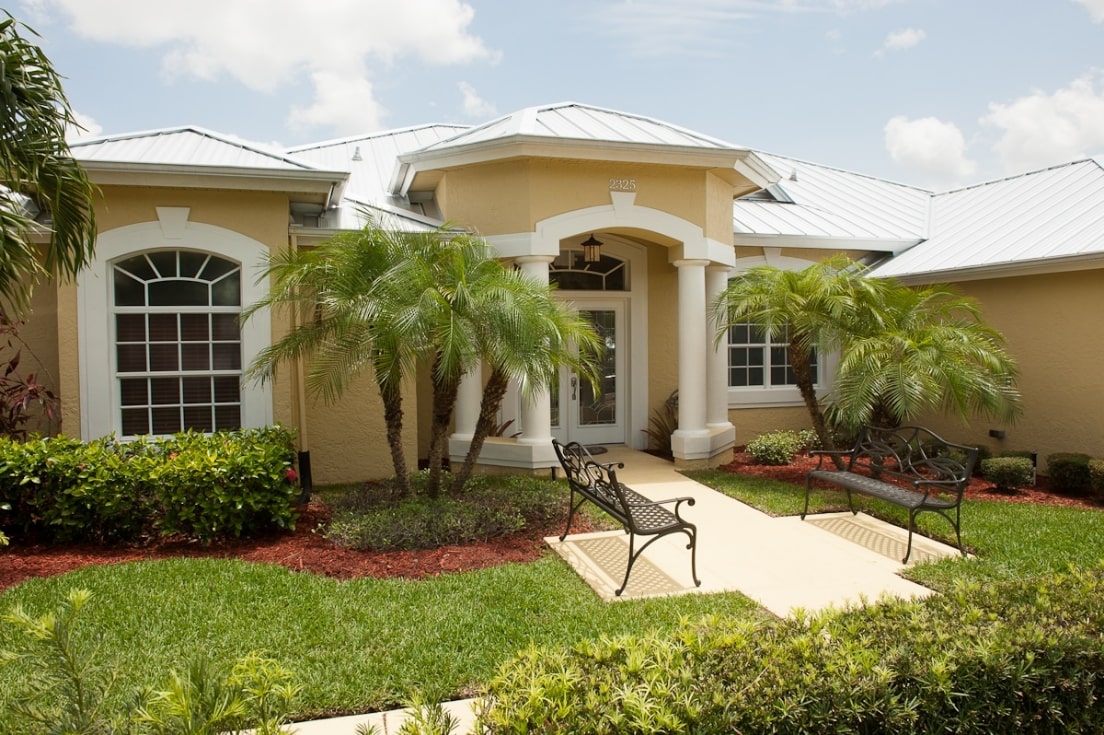 Outside view of BHC's Florida treatment center