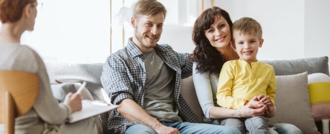 Benefits of Family Counseling With a Marriage and Family Therapist