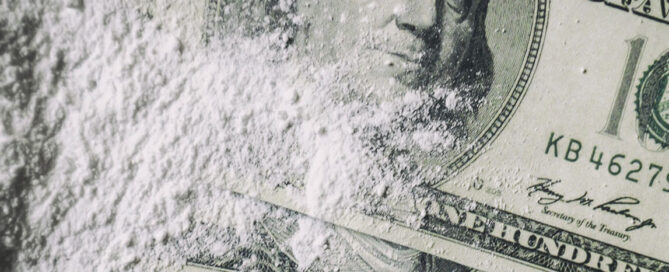 Cocaine on cash wealth and addiction HEADER BLOG 1 e1700235301395