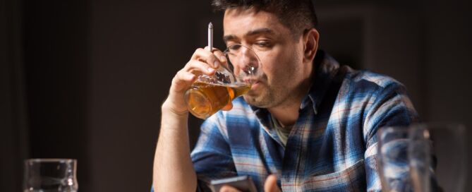 man in casual alcohol drinking-min
